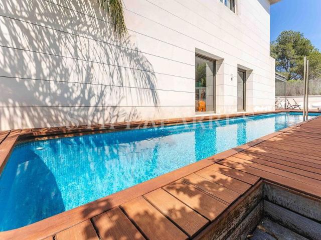 Chalet en alquiler en Papiol, El, de 375 m² 5 habitaciones por 6.150