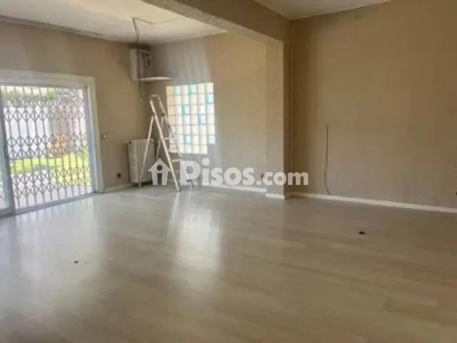 Chalet en alquiler en Passeig Marítim, cerca de Carrer 3