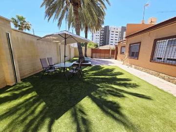 Chalet en alquiler en Playa de San Juan, Alicante Costa Blanca