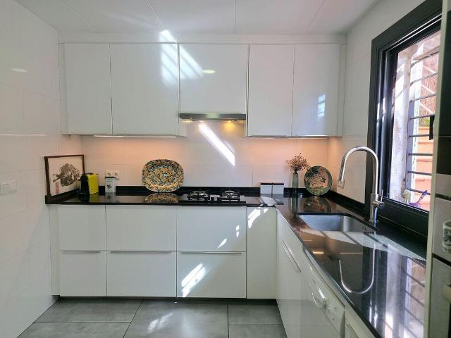 Chalet en alquiler en ronda De Garbi, Sant Cebrià de Vallalta, de 91 m² 2 habitaciones por 5.010