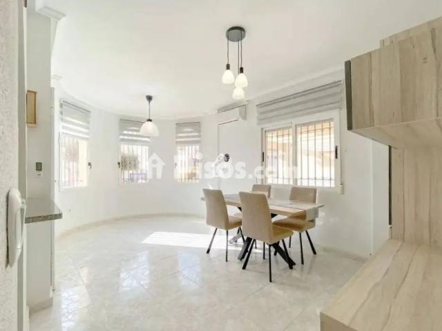 Chalet en alquiler en Torrevieja