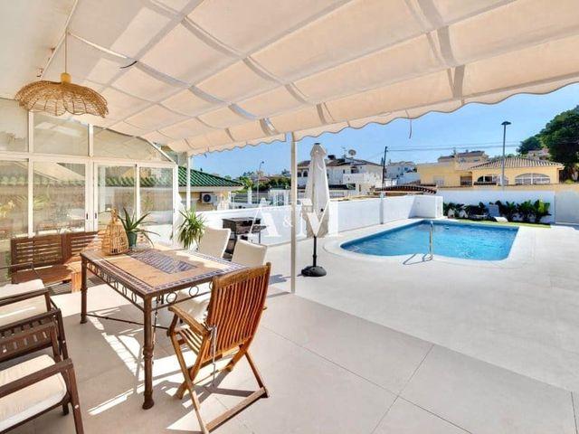 Chalet en alquiler en Torrevieja, Alicante Costa Blanca