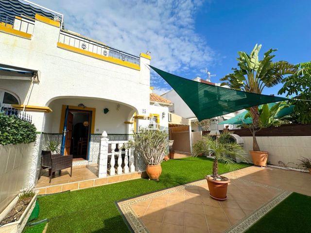 Chalet en alquiler en Torrevieja, Alicante Costa Blanca