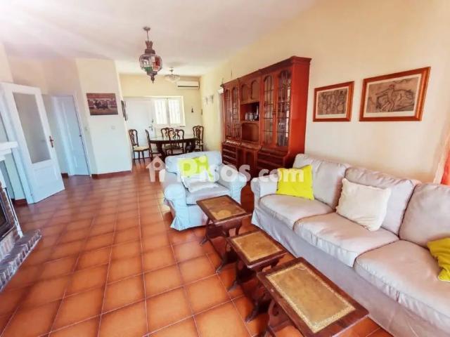 Chalet en alquiler en Urb. los Pinos