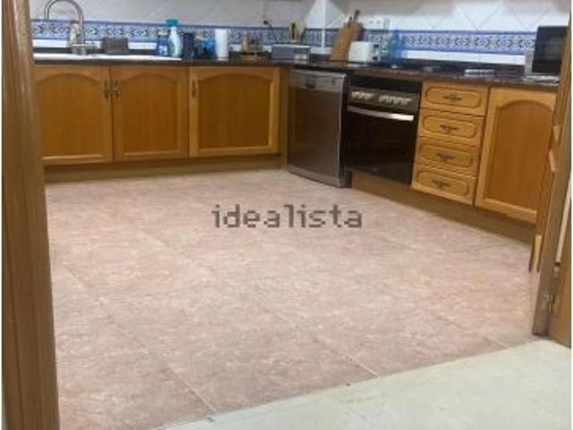 Chalet en Alquiler en Valencia de las Torres, Valencia