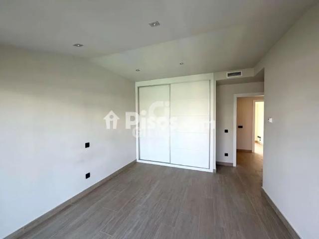 Chalet en alquiler en Valenoso