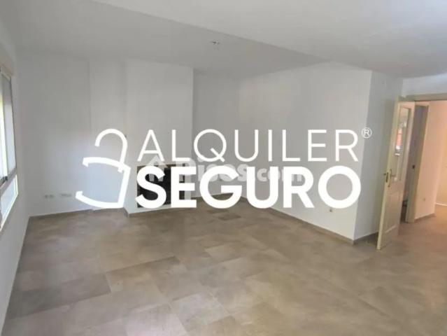 Chalet en alquiler en Zona Universitaria