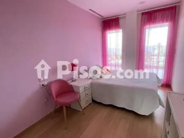 Chalet en alquiler en Zona Paseo Maritimo