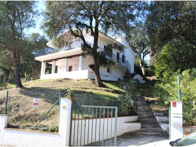 Chalet en alquiler para vivienda habitual. Importante: Leer condiciones en descripción