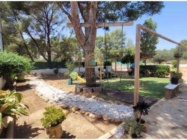 CHALET EN ALQUILER TEMPORAL EN BÉTERA – PARCELA DE 850 m2 – 800 €/MES