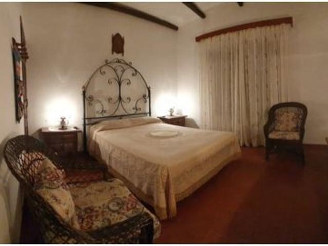 CHALET EN ARROYO DE LA LUZ CÁCERES