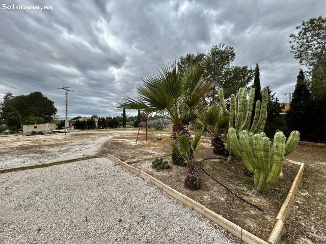 CHALET EN EL PINO EN PARCELA DE 5.000M CON VIVIENDA DE 278M