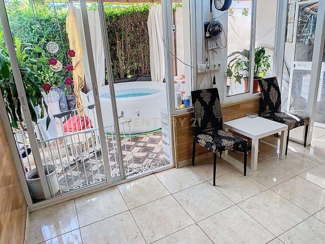 Chalet en Fuengirola, Málaga: ¡Tu hogar cerca de la playa!