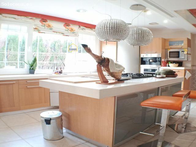 Chalet en las Alamedas, con ascensor SPA y piscina privada, centro de Lorca