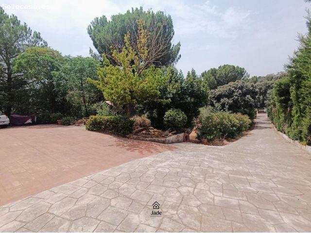 CHALET EN LLANOS DE ARJONA, ZONA URBANA HIPOTECABLE