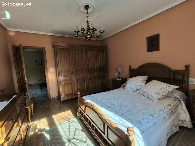 CHALET EN NAVA, ASTURIAS. 6 DORMITORIOS. VISTAS PANORÁMICAS. PARCELA DE 1800 M2