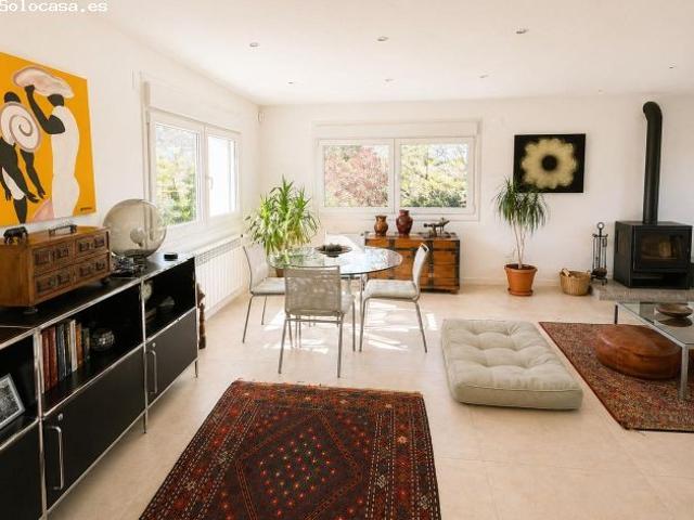 Chalet en parcela de 5.256 m2 con piscina y pozo propio — a 35 min de Madrid
