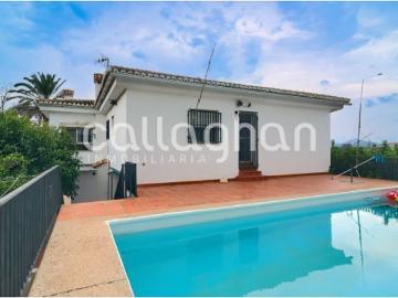 Chalet en plena naturaleza en Alzira