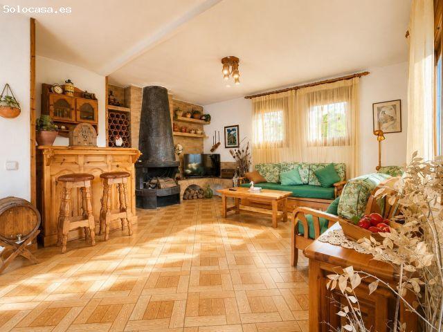 Chalet en Prades con finca de casi 5 hectáreas y chimenea