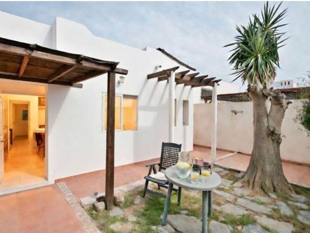 CHALET EN RETAMAR. 3D, 2B, GARAJE, PISCINA COMUNITARIA