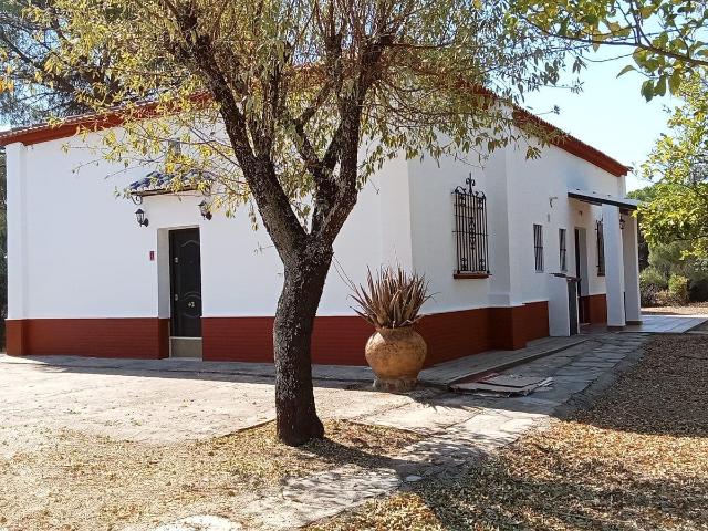 CHALET EN VALVERDE DEL CAMINO