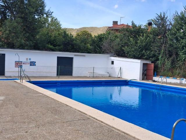 Chalet en venta. Cadrete