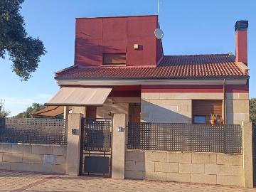 Chalet en venta. Carrascal de Barregas