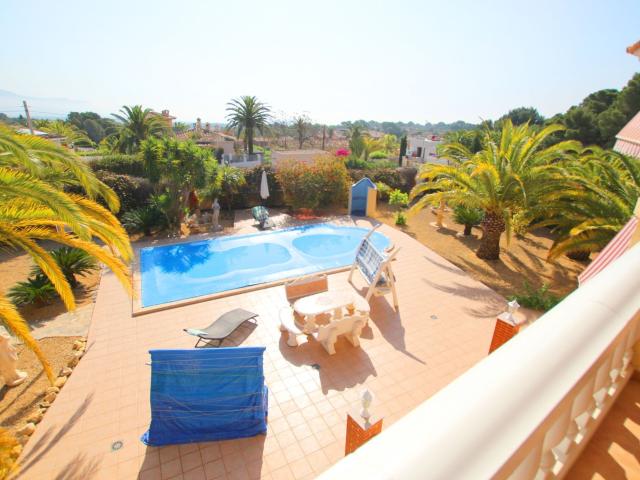 Chalet en venta. ALFAZ DEL PI / L'ALFàS DEL PI
