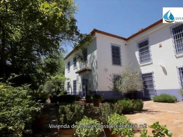 Chalet en venta. ARCHIDONA