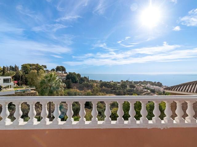 Chalet en venta. BENALMáDENA