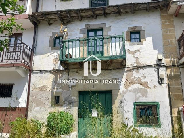 Chalet en venta. GURIEZO