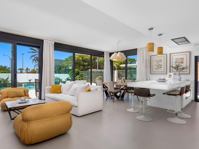 Chalet en venta. DEHESA DE CAMPOAMOR