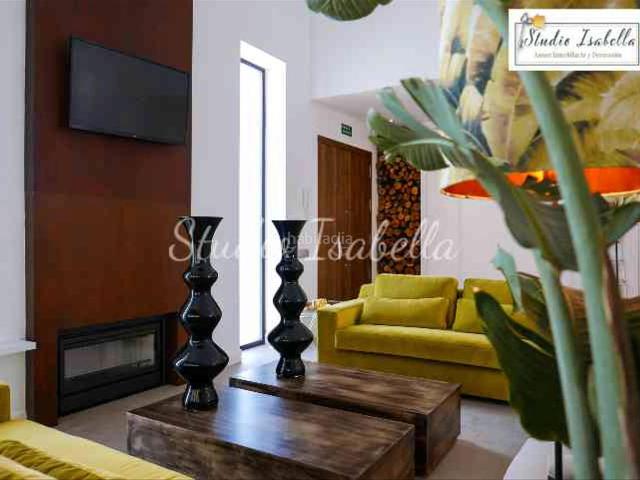 Chalet en venta en Cobisa. Chalets.