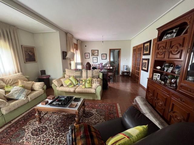Chalet en venta en Coles. Chalets.