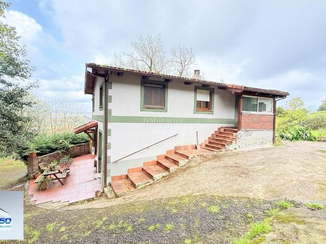 Chalet en venta en Colindres. Chalet Individual en venta en Colindres, 4 dormitorios. Chalets.
