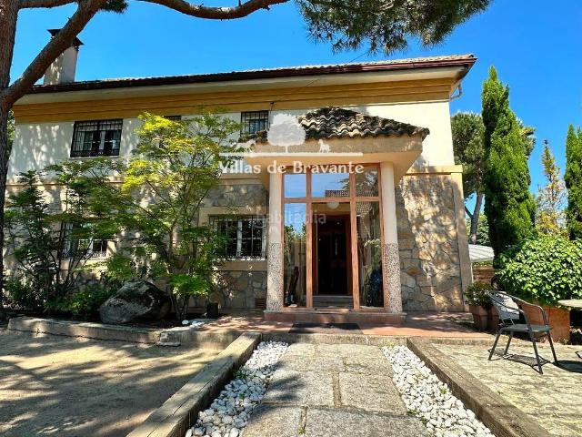 Chalet en venta en Collado Villalba, Parque de la Coruña Las Suertes. Maravilloso chalet independiente en Colonia San Antonio. Chalets Collado.