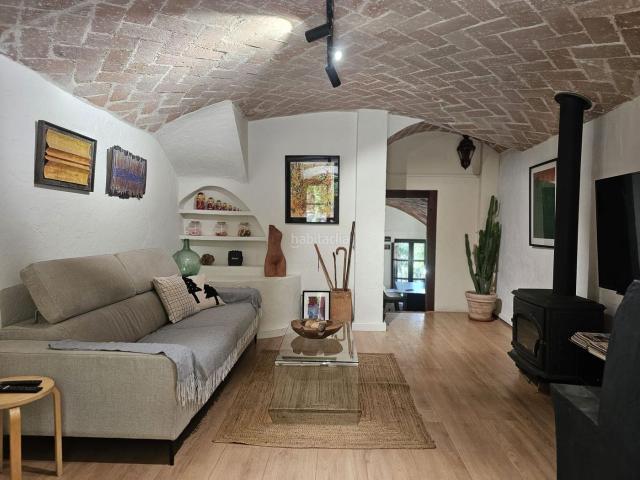 Chalet en venta en Collbató. CASA CON ENCANTO EN COLLBATO. Chalets.