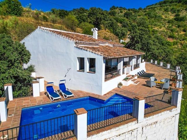 Chalet en venta en Comares, Málaga