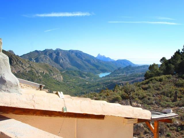 Chalet en venta en Confrides, Alicante