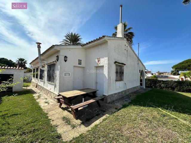 Chalet en venta en Conil de la Frontera, Conil. CHALET EN FUENTE DEL GALLO. Chalets Conil de la.