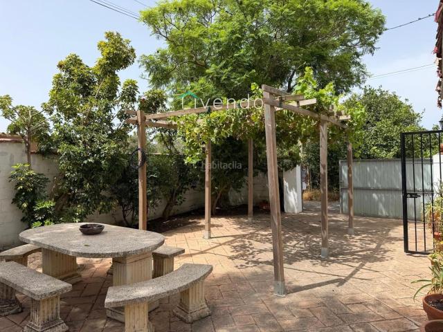 Chalet en venta en Conil de la Frontera, Barrio Nuevo. Chalet independiente en parcela urbana con todos los suministros. Chalets Conil de la.