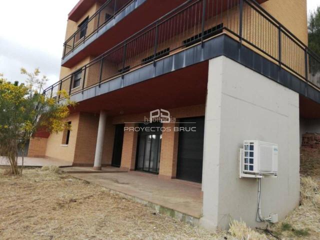 Chalet en venta en Corbera de Llobregat. En Corbera de Llobregat Torre independiente en La Creu dAragall. Chalets Corbera de.