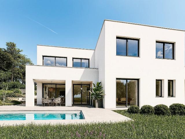 Chalet en venta en Corbera de Llobregat. Exclusiva promoción de obra nueva en Corbera 2000. Chalets Corbera de.