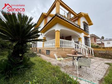 Chalet en venta en Córdoba, El Brillante El Naranjo El Tablero. EXCLUSIVO CHALET INDEPENDIENTE CON DOS VIVIENDAS. Chalets.