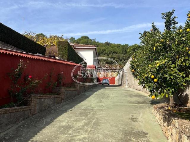 Chalet en venta en Córdoba, Santa Maria de Trassierra. CHALET EN PUEBLO TRASSIERRA. Chalets.