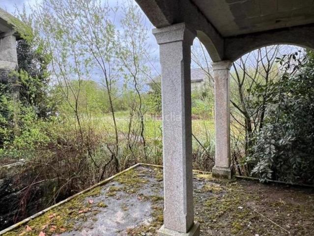 Chalet en venta en Coristanco. Parcelas en venta con viviendas en construcción en Coristanco. Chalets.