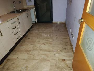 Chalet en venta en Cornellà de Llobregat, Almeda El Corte Inglés. Solvia Inmobiliaria Casa Cornellà de Llobregat. Chalets Cornellà de.