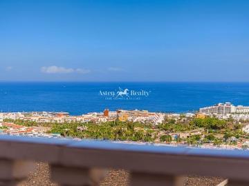 Chalet en venta en Costa Adeje, Tenerife