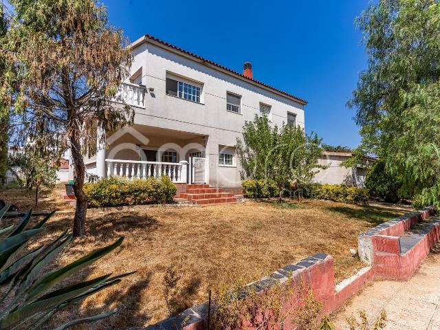 Chalet en venta en Catllar El. Chalets Catllar.