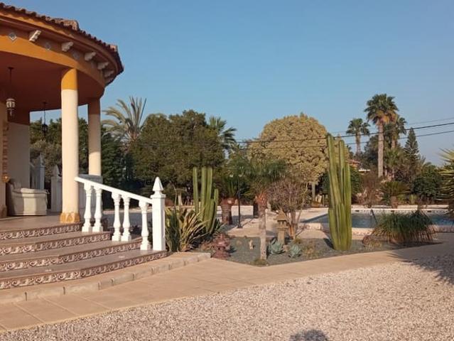 Chalet en venta en Catral, Alicante